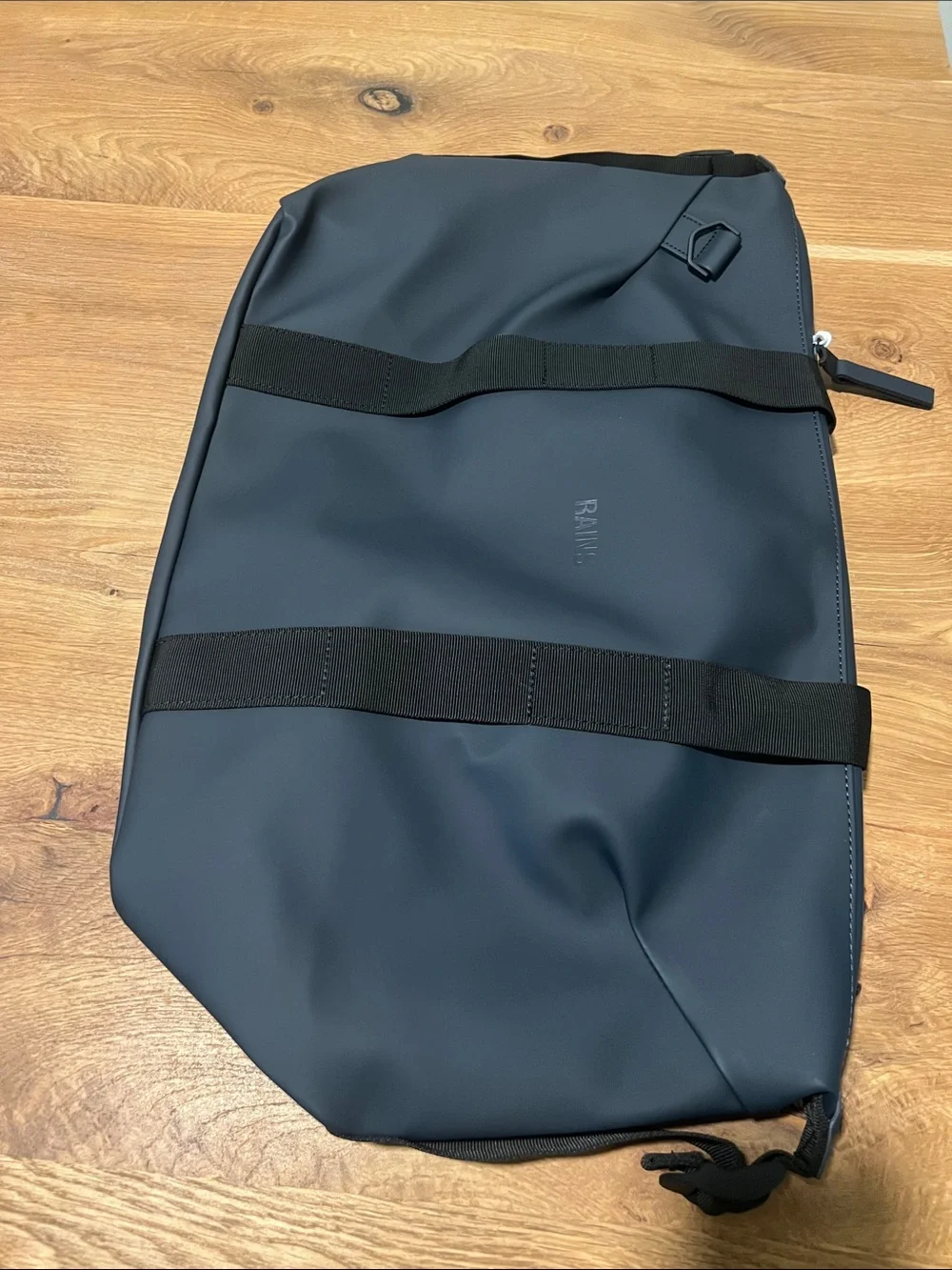 Rains travel light